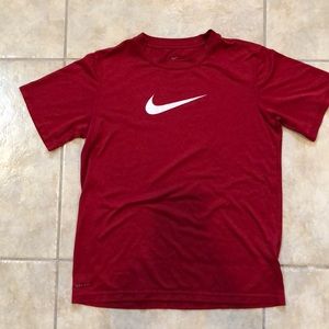 Nike boys short sleeve tee